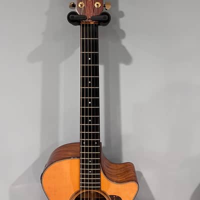 Taylor 712CE 2001 - Gloss image 3