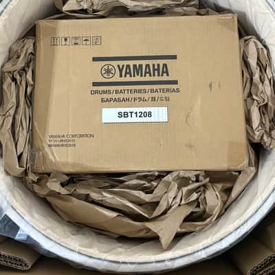 Yamaha Stage Custom Birch 3pc Drum Kit 20”/16”/12” Deep Blue Sunburst image 2