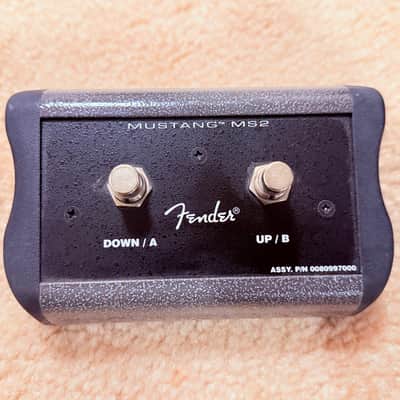 Fender 008-0997-000 MS2 Mustang Amp 2-Button Footswitch with 1/4" Jack 2010s - Black image 1