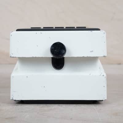 Boss TU-2 Chromatic Tuner (Dark Gray Label) 2008 White image 2