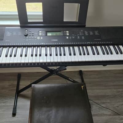 Yamaha PSR-EW310 76-Key Portable Keyboard 2020 - Present - Black