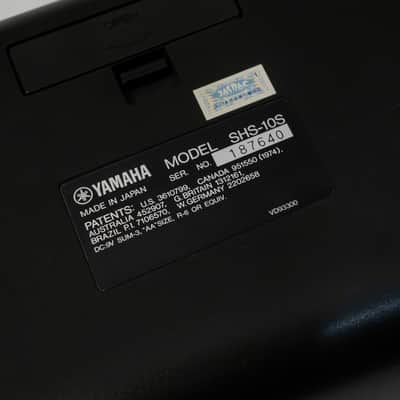 Yamaha SHS-10 - 32-Key Beginner Keytar - Keyboard Synthesizer with Gigbag image 7