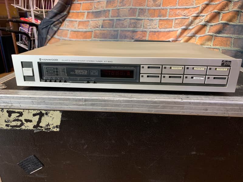 Kenwood KT-9XG 80’s Silver Quartz Synthesizer Tuner image 1