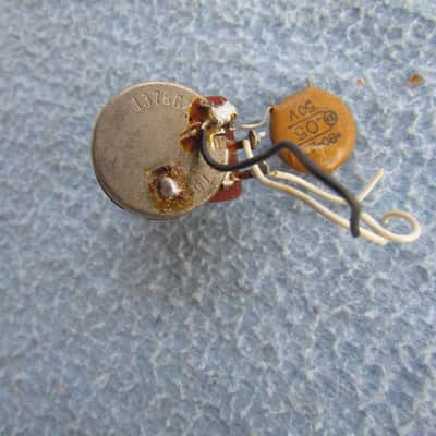 1980 CTS Potentiometer Vintage CTS 250 K Split Metal Shaft Potentiometer With Capacitor Very Good Used Condition image 2