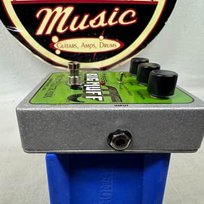 Electro-Harmonix Bass Big Muff Pi π Bass Fuzz Distortion Pedal image 4