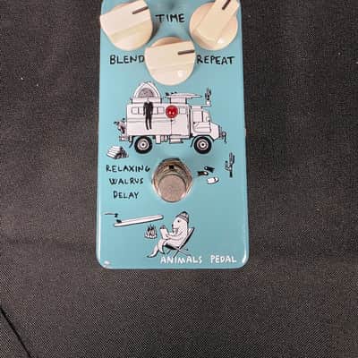 Animals Pedal Relaxing Walrus Delay V1 2010s - Blue Graphic image 1