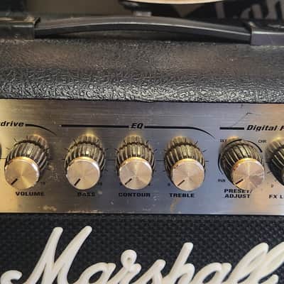 Marshall MG MG15DFX 2-Channel 15-Watt 1x8" Solid State Guitar Combo 2004 - 2008 - Black image 2