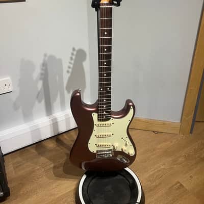 Fender Stratocaster Japan Hybrid 2018 - Burgundy mist image 9