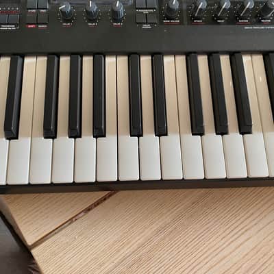 Access Virus ti 1 keyboard with Thon flight case image 4