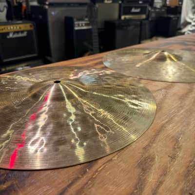 Paiste 14" Signature Dark Crisp Hi-Hat Cymbals (Pair) 1989 - Present - Traditional image 2