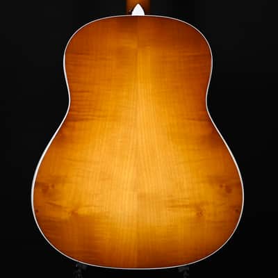 Taylor 217e Plus Special Edition Honeyburst w/ Torrefied Spruce Top & Big Leaf Maple Back and Sides Acoustic/ Electric- Honey Sunburst 2026 (2202066281) image 3