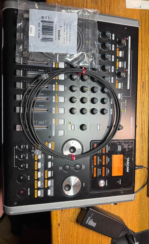 TASCAM DP-02 CD Digital Portastudio 8-Track Recorder please read description image 1