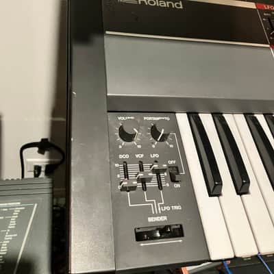 Roland Juno-106 61-Key Programmable Polyphonic Synthesizer 1984 - 1985 - Black image 6