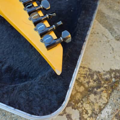 Charvel The Legend / Model 7 SS with Maple Fretboard 1986 - 1989 - Sunburst image 19
