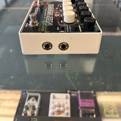 Electro-Harmonix Battalion Bass Preamp/DI 2017 - Present - Black Graphic image 5