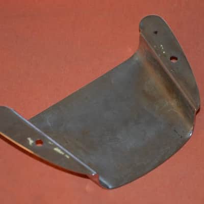 Fender real vintage 1952 Precision bass bridge cover image 5