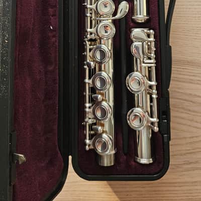 Yamaha YFL-221 Flute – Made in Japan – Serviced – Teacher Tested image 1