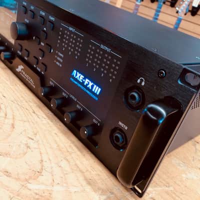 Fractal Audio Axe-FX III Mark 1 Amp Modeler/Profiler Rack Unit image 3