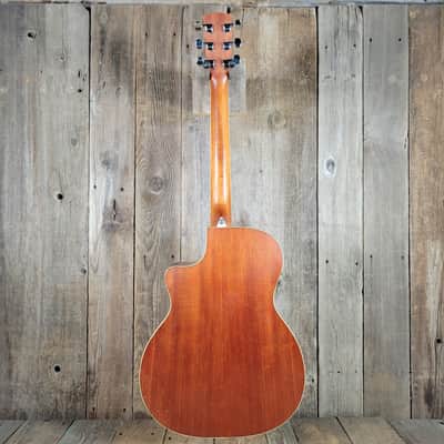 Larrivee OMV-03 2004 Mahogany W/ stock pickup system & hard case- Natural image 4