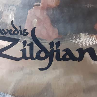 Zildjian 18" A Custom Crash Cymbal image 5