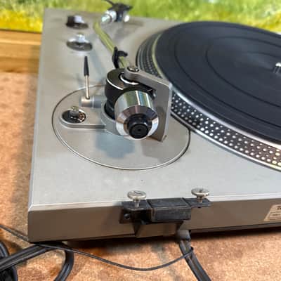technics sl 1400 turntable Direct Drive Automatic Silver Vinyl Record Player image 11