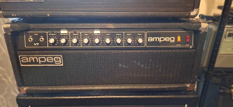 Ampeg V7 100 watt V7 1980s  - Black image 1