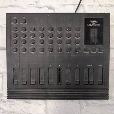 Yamaha KM-802 Keyboard Mixer