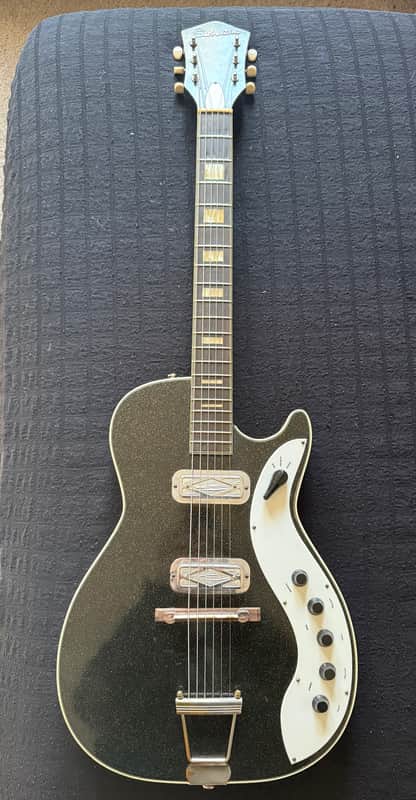 ギター silvertone jupiter Silvertone 1423 Jupiter Black Gold Metallic Flake – Chicago Music