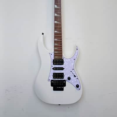 Ibanez RG450DXB-WH Standard - Jatoba Fretboard - 2018 - Present - White image 2