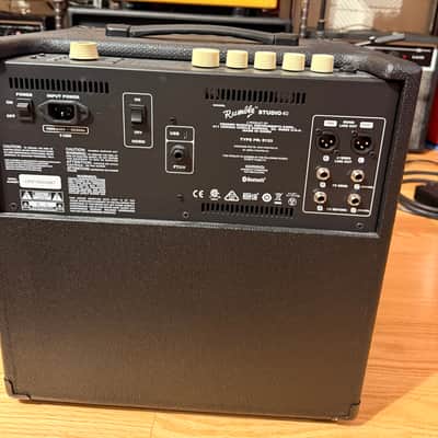 Fender Rumble Studio 40-Watt 1x10" Bass Combo 2018 - Present - Black image 3