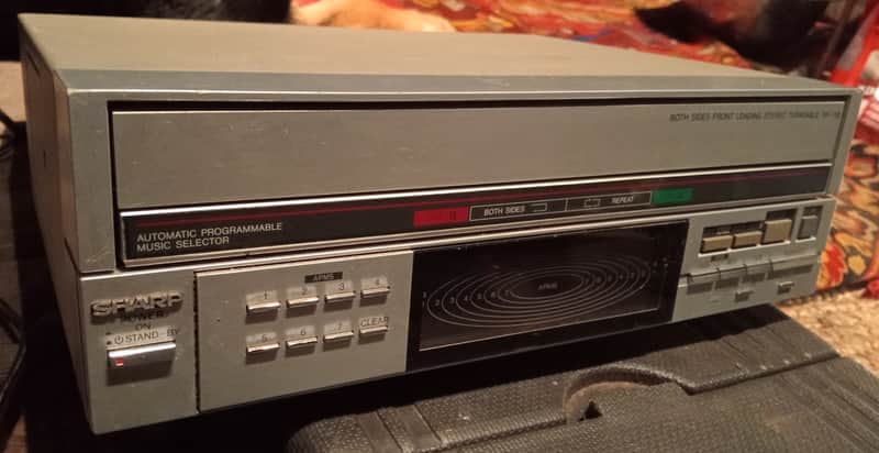 Sharp RP-118x(s) 1983 - Good