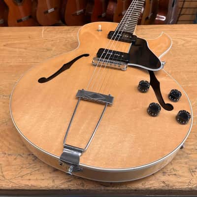 Gibson ES-135 P100's 2002 Semi-Hollow Electric Guitar w/Case image 3