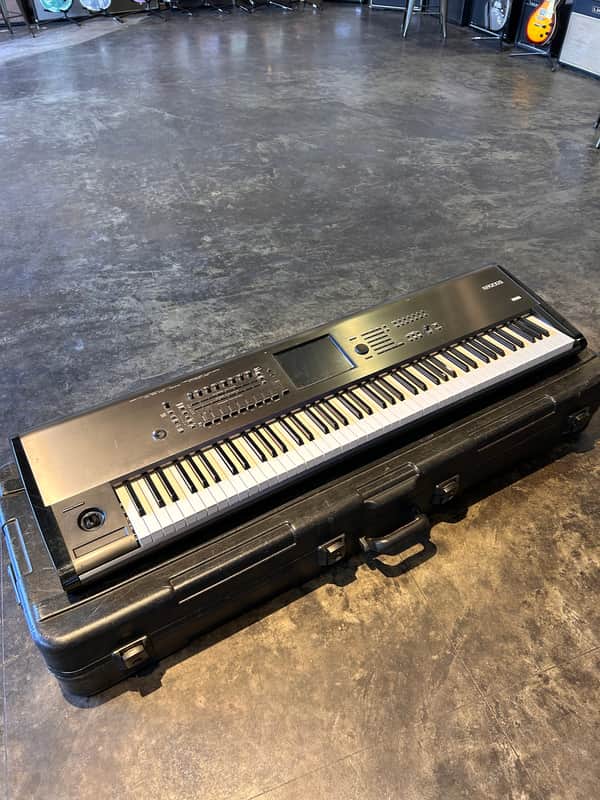 Korg Kronos 88 2010s - Black image 1