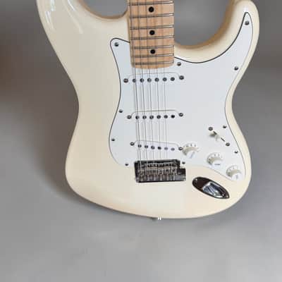 Fender American Standard Stratocaster with Maple Fretboard 2008 - Olympic White image 2