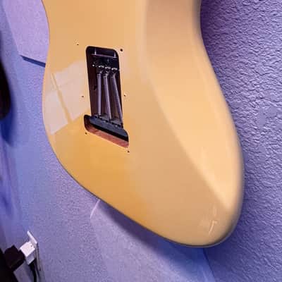 Fender Player II Stratocaster HSS 2024 - Present - Hialeah Yellow (MEX) image 9