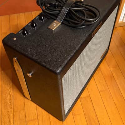 Fender Tone Master FR-10 1000-Watt 1x10" Active Guitar Speaker Cabinet 2023 - Present - Black image 4