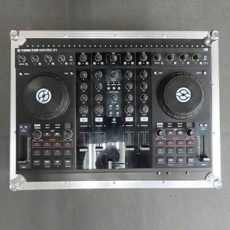Native Instruments TRAKTOR KONTROL S1 MK1 DJ Controller (Westminster, CA) image 1