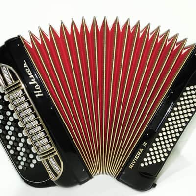 Hohner Riviera III Lightweight 5 Rows Button Accordion C Griff made in Germany Fisarmonica Akkordeon Musical Instrument, New Straps, 2497 image 3