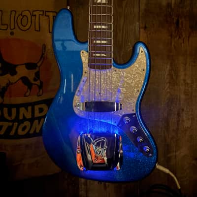 Fender Custom Shop Masterbuilt John Suhr "Grand Finale" Jazz Bass V 1997 - Blue Flake image 2