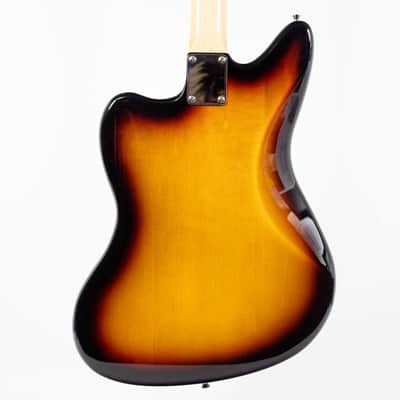 [NEW] Fender Made in Japan Traditional 60s Jaguar Rosewood Fingerboard 3-Color Sunburst image 15