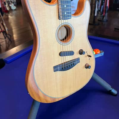 Fender AMERICAN ACOUSTASONIC® STRATOCASTER® 2020 - Natural image 2