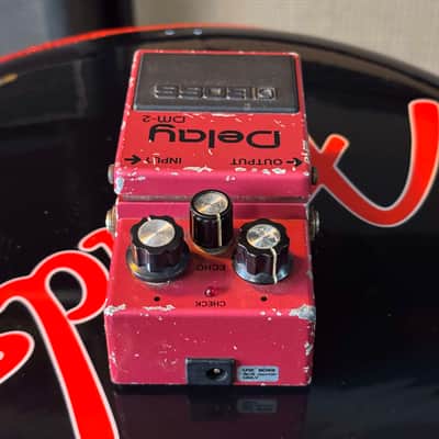 Boss DM-2 Delay (Black Label) 1981 - 1984 - Pink image 4