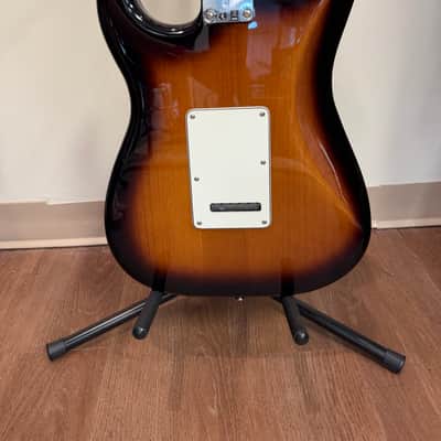 Fender 70th Anniversary Player Stratocaster 2024 image 3