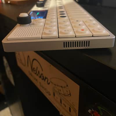 Teenage Engineering OP-1 Field Portable Synthesizer Workstation 2022 - Present - White image 4