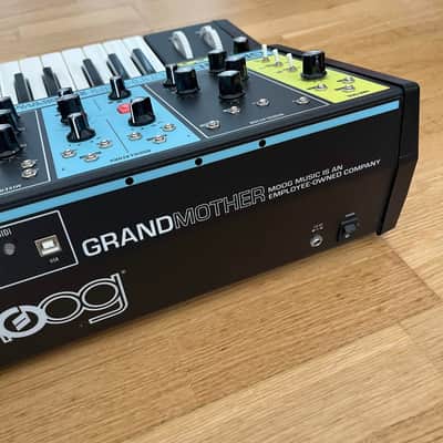Moog Grandmother 32-Key Semi-Modular Analog Synthesizer 2018 - Present - Black / Multi-Colored Panel image 3