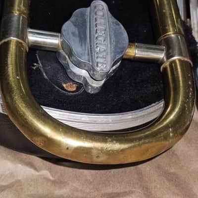 Holton Collegiate Trombone, with case & mouthpiece, USA. Very good condition image 11