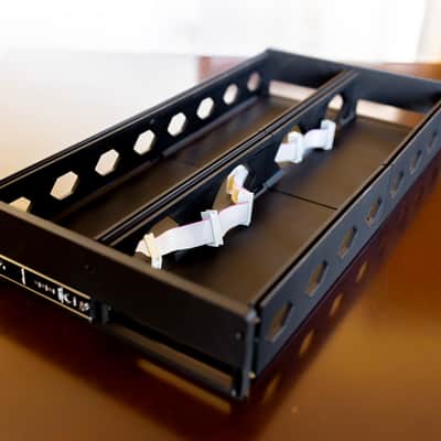 Ichthys Modular 192HP Case - Black image 1