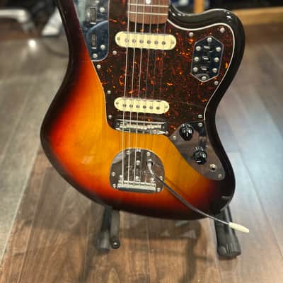 Fender Jaguar 1997-2008 - 3 tone sunburst image 17