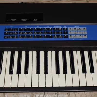 Kawai K3 Digital Wave Memory Synthesizer