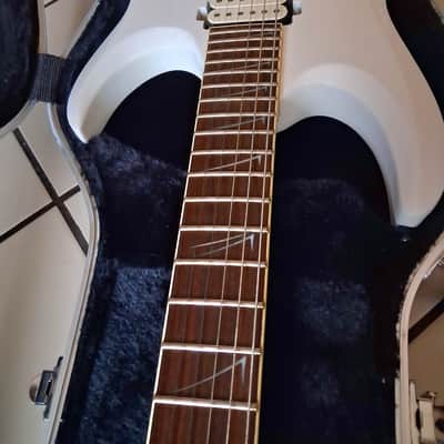 Ibanez RGD 320 2010 - Blanche image 9